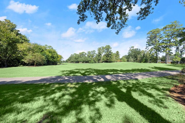 Property Photo: 5918 Southern Hills Drive TX 77069