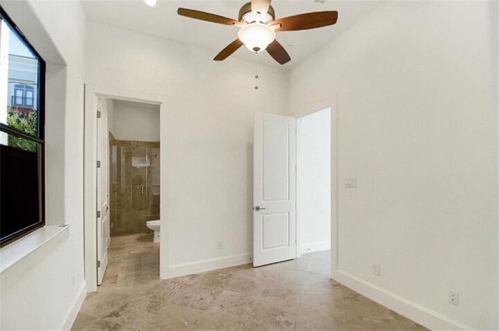 Property Photo: 1120 Columbus Street D TX 77019