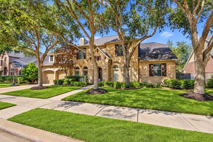 Property Photo: 27906 Iberville Glen Dr TX 77494