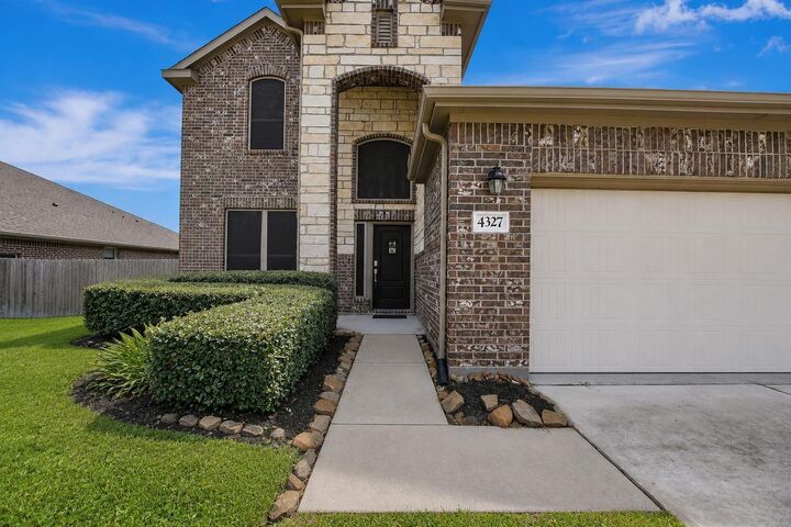 Property Photo: 4327 Oakdale Mist Drive TX 77539