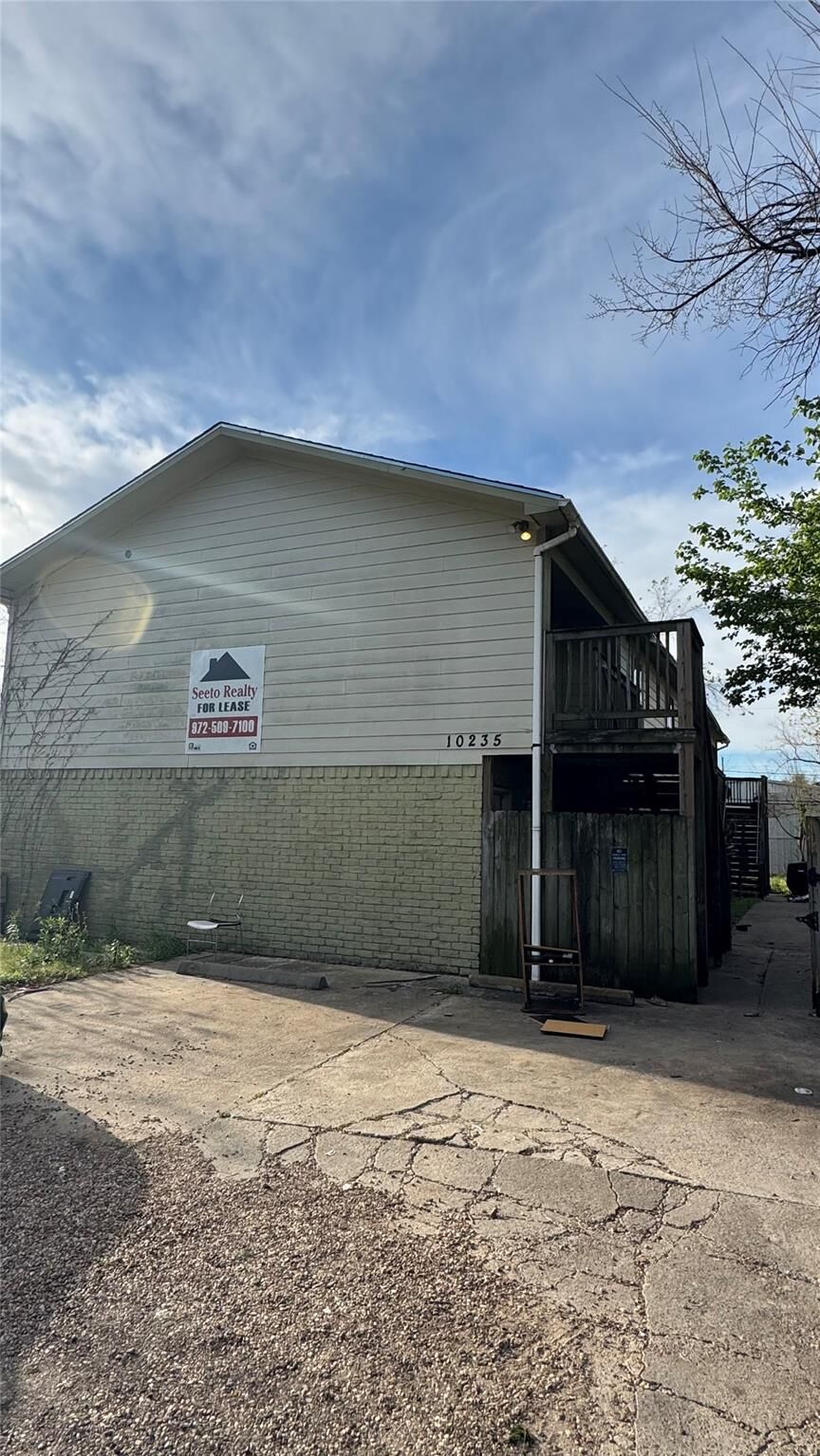 Property Photo:  10235 Algiers Road 4  TX 77041 