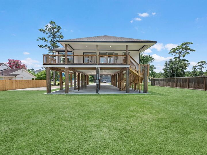 Property Photo:  628 Oakdale Street  TX 77571 