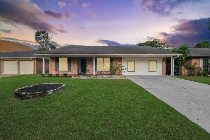 Property Photo:  15103 Weil Place  TX 77060 