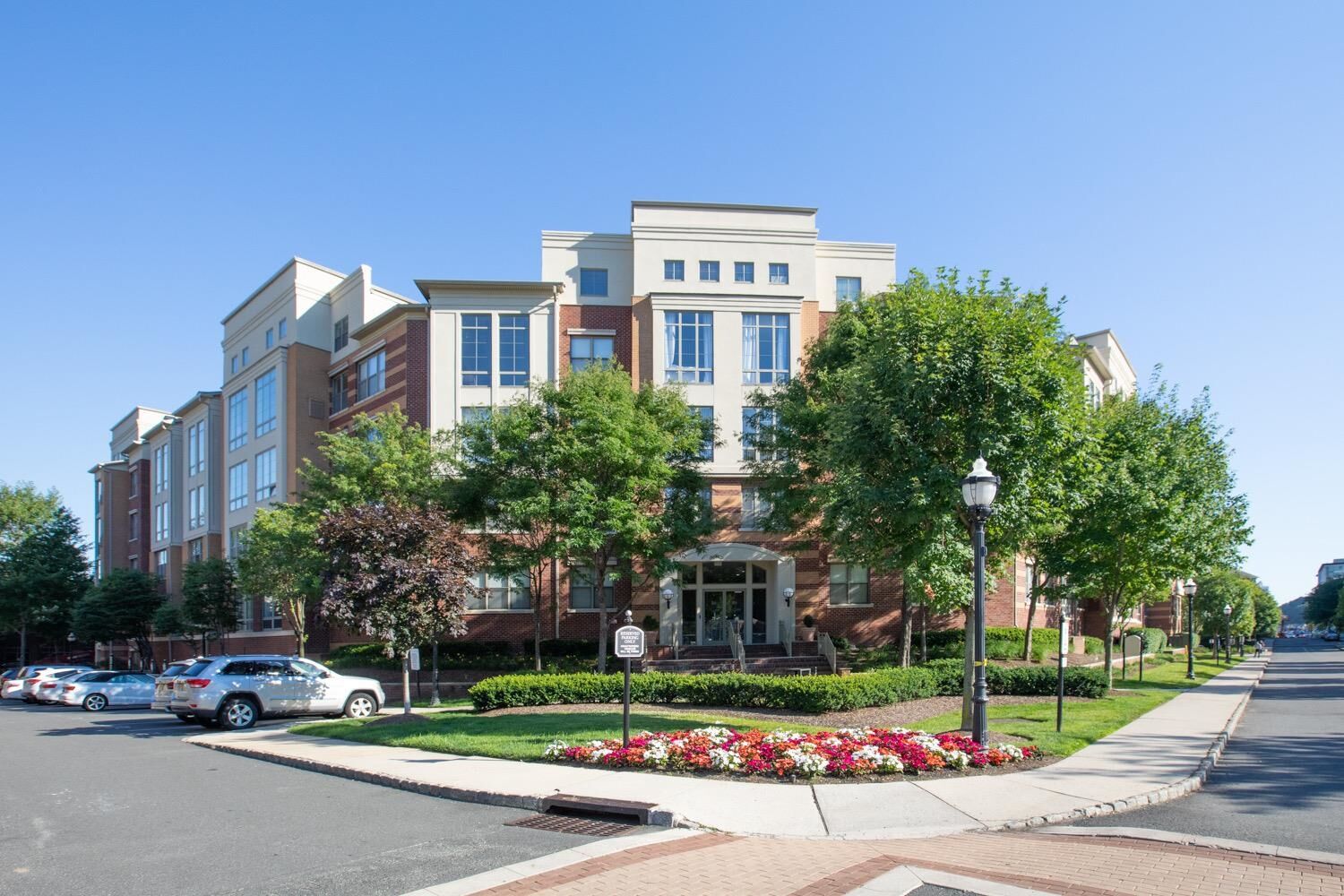 Property Photo:  24 Avenue At Port Imperial 126  NJ 07093 