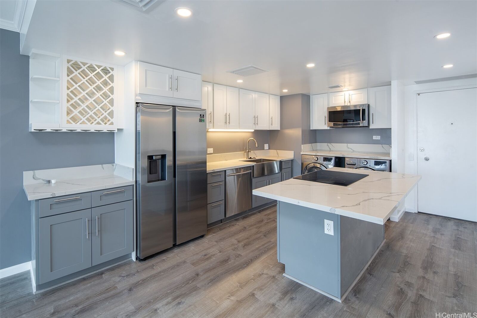 Property Photo: 700 Richards Street 2107 HI 96813