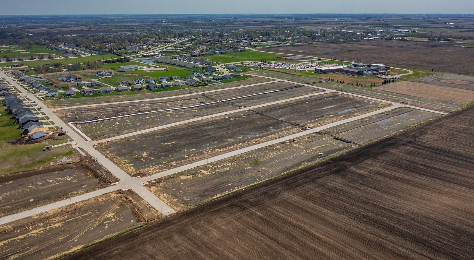 Property Photo:  1011 White Birch Drive  IA 50124 