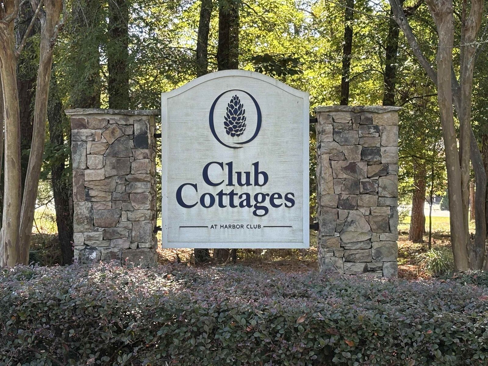 Property Photo:  1040 Mashie Drive  GA 30642-1040 