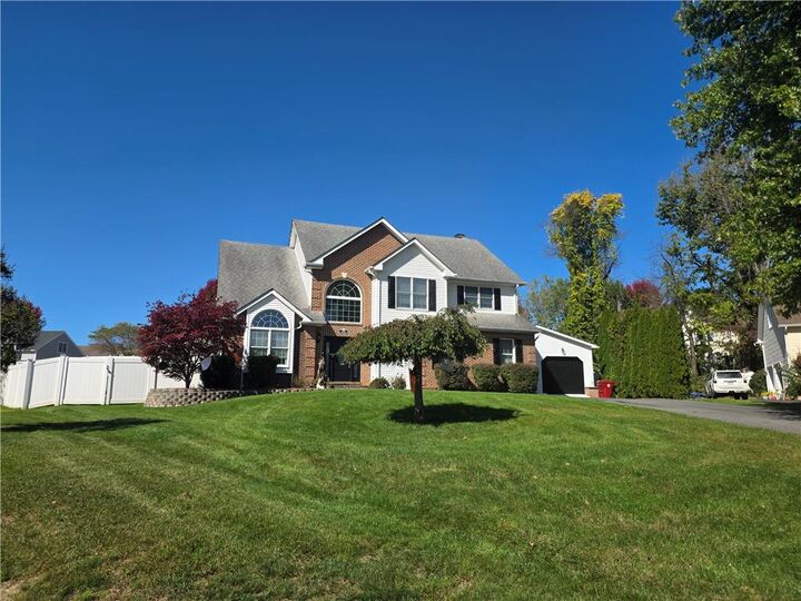 Property Photo:  1906 Grouse Court  PA 18040 