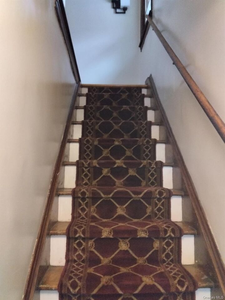 Property Photo:  10 Granger Avenue  NY 11001 