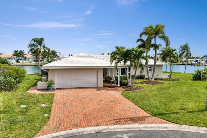 Property Photo:  11625 6th Street E  FL 33706 