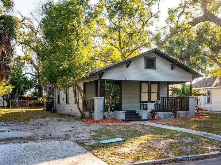 Property Photo: 211 E Cluster Avenue FL 33604