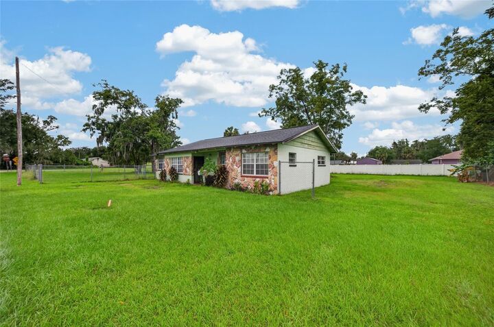 Property Photo: 1210 W 15th Street FL 32771