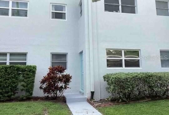 Property Photo:  445 32nd Avenue N W104  FL 33704 