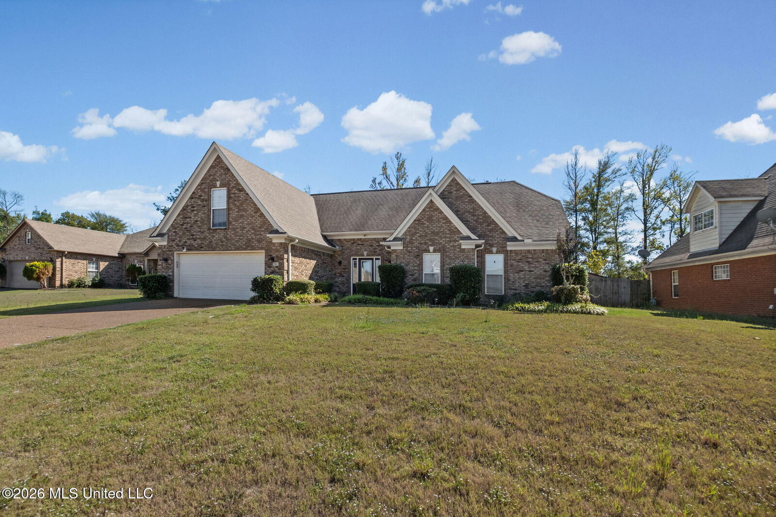 Property Photo: 2461 Torrington Way MS 38672