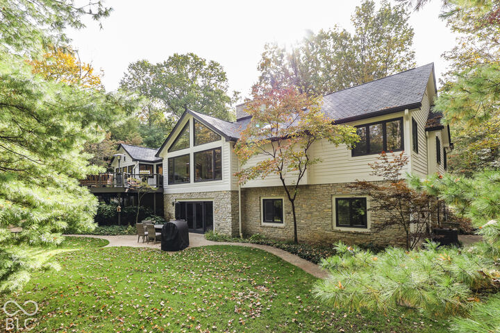 Property Photo:  9056 Woodacre Blvd South Drive S  IN 46234 