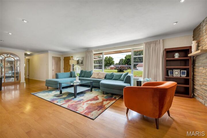 Property Photo:  113 Cuivre Street  MO 63369 