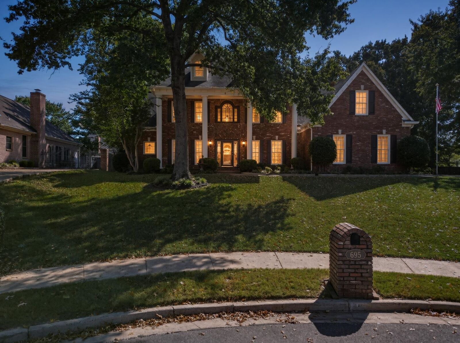 Property Photo:  695 Port Natchez Ave  TN 38017 