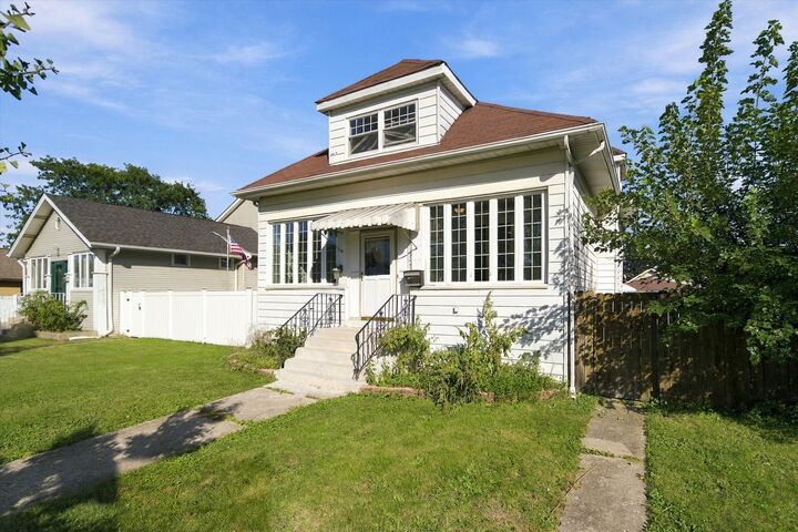 Property Photo:  3241 Rose Street  IL 60131 