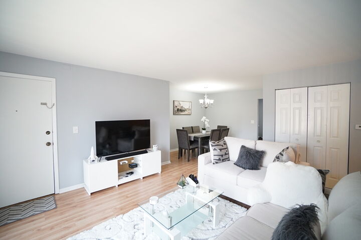 Property Photo:  916 S Plum Grove Road 224  IL 60067 