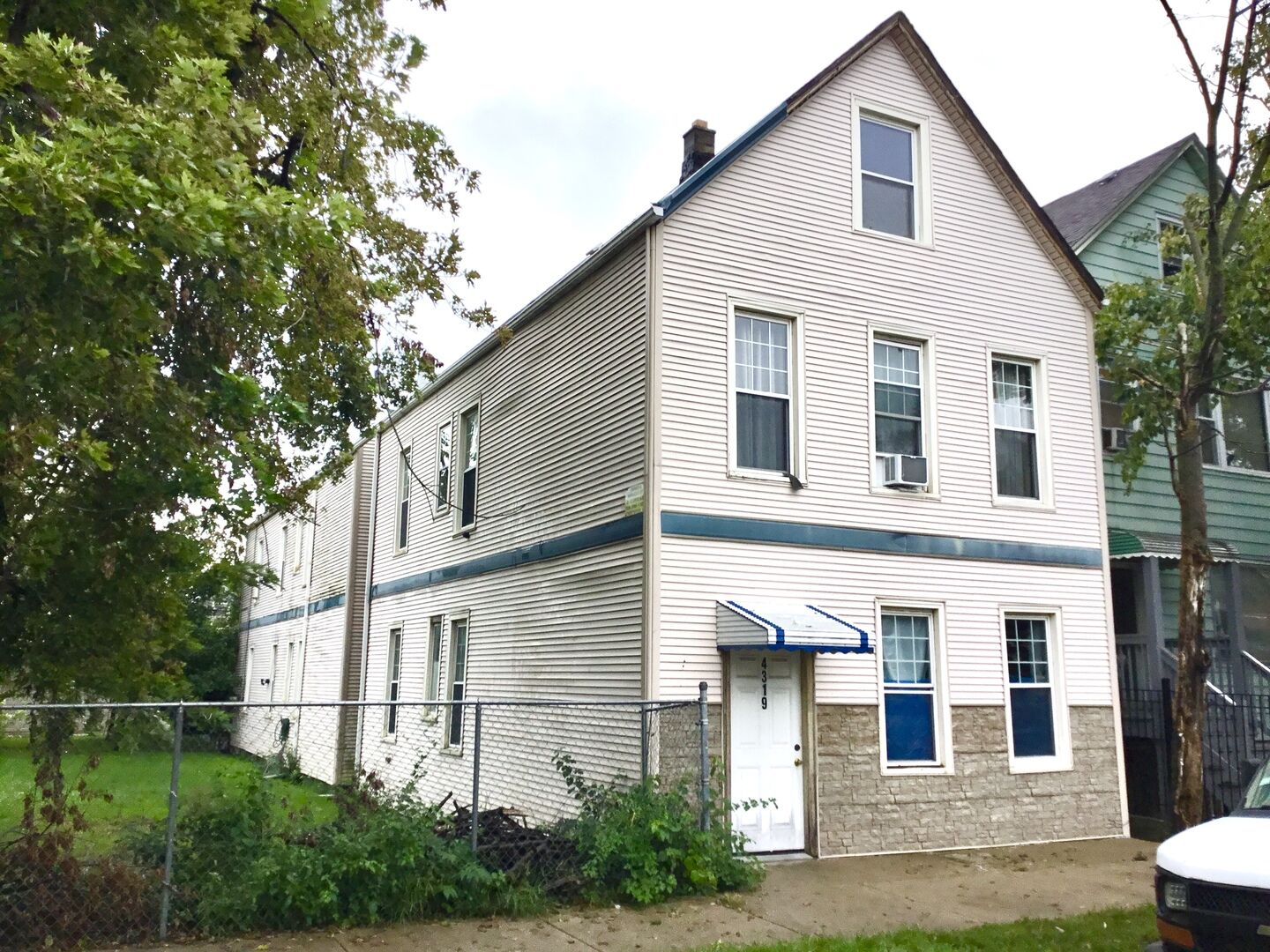 Property Photo:  4319 S Paulina Street  IL 60609 