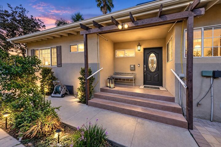 Property Photo: 1256 Irving Avenue CA 91201