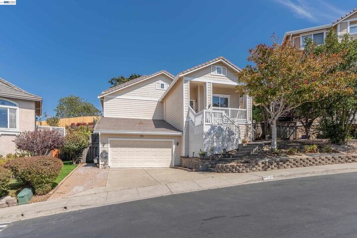 Property Photo:  866 Bridgeway Cir  CA 94803 