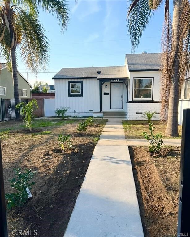Property Photo:  14249 Gruen  CA 91331 