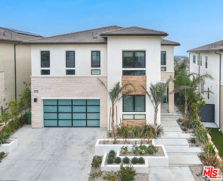 Property Photo:  20588 W Overlook Court  CA 91326 