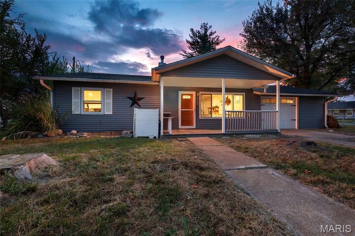 Property Photo:  2732 Willow Avenue  IL 62040 