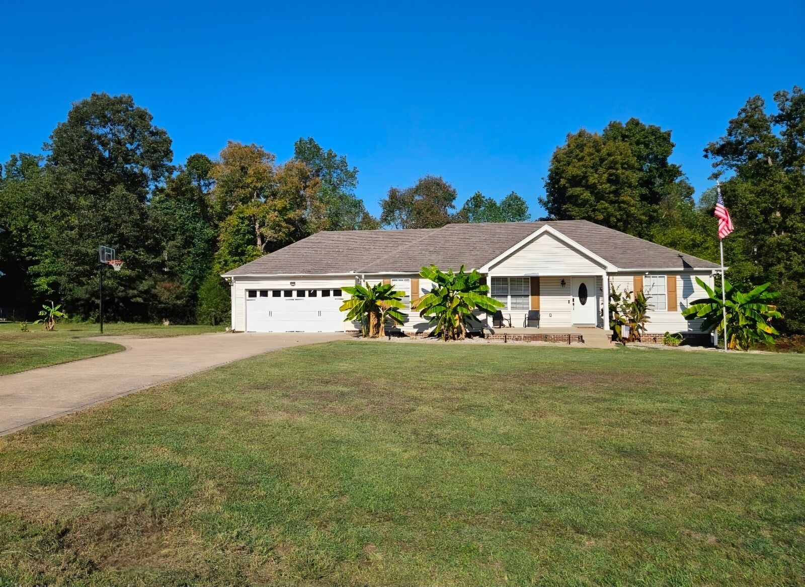 Property Photo: 3084 Bowker Rd TN 37036