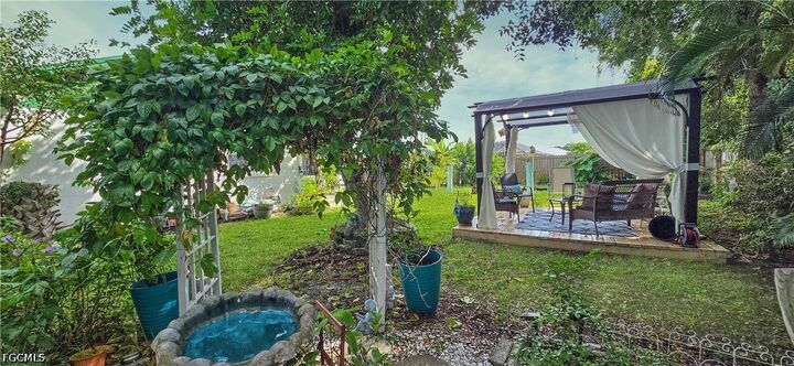 Property Photo:  2222 SE 15th Street  FL 33990 