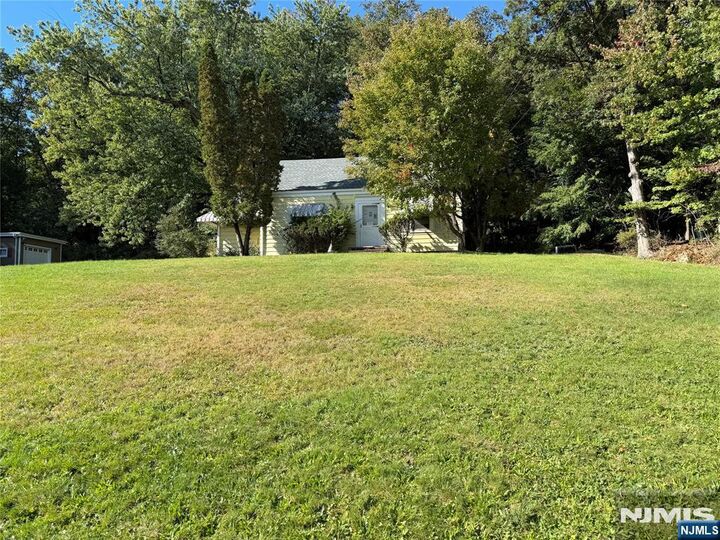 Property Photo:  304 Goffle Road  NJ 07506 