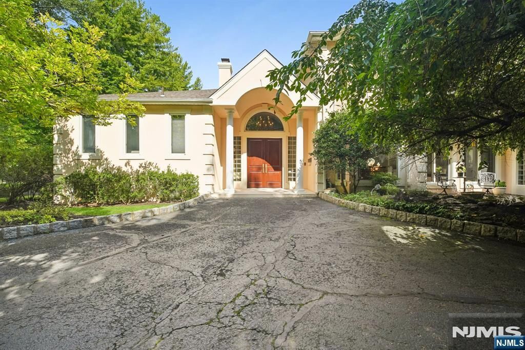 Property Photo: 19 Scott Court NJ 07401