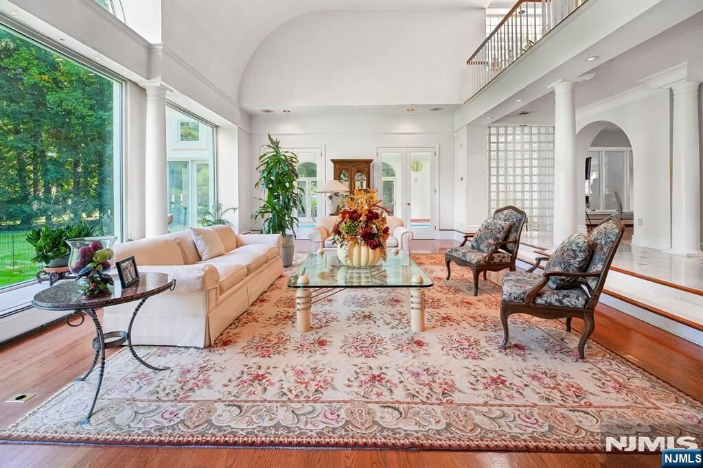 Property Photo:  19 Scott Court  NJ 07401 