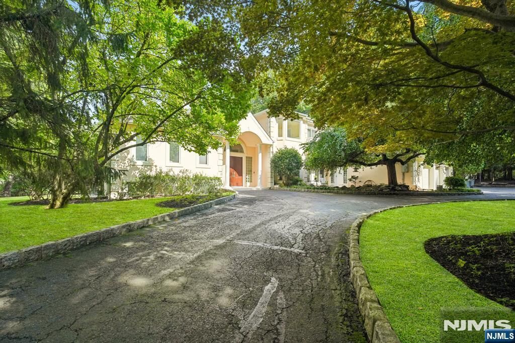 Property Photo: 19 Scott Court NJ 07401