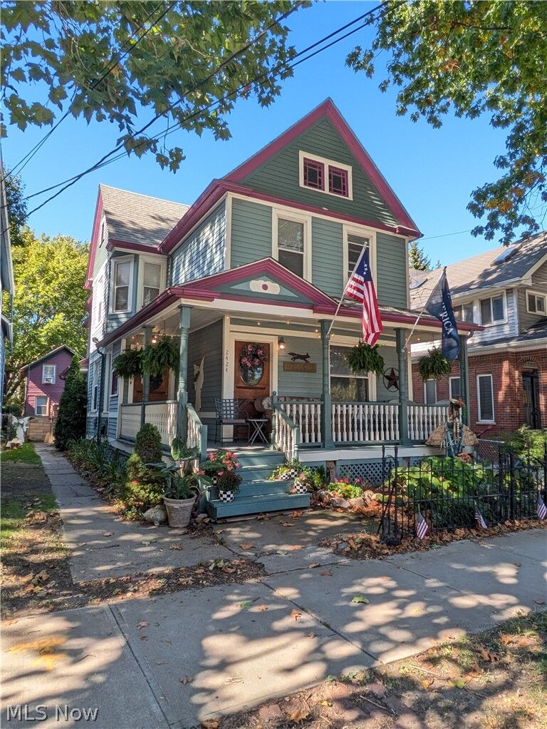 Property Photo:  2424 W 10th Street  OH 44113 