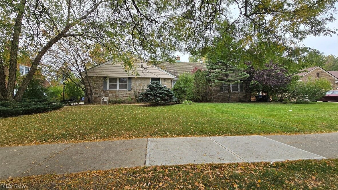 Property Photo: 2626 Brentwood Road OH 44122