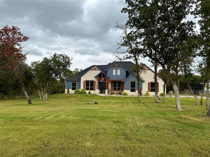 Property Photo:  2045 Glenhollow Drive  TX 76088 