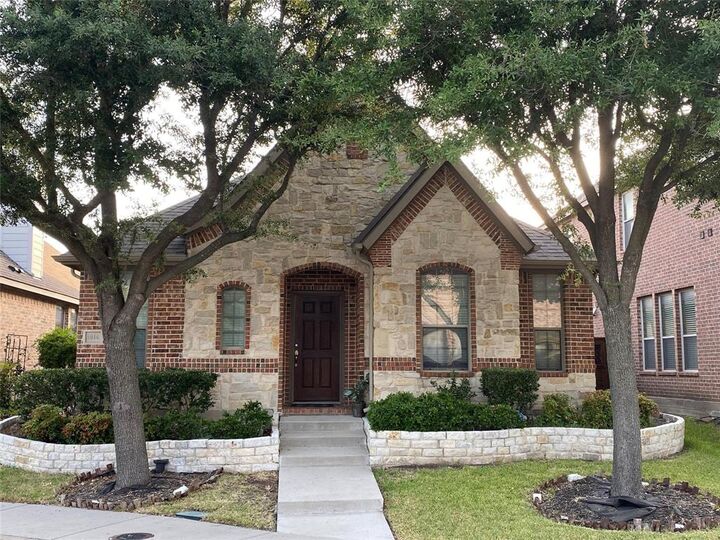 Property Photo:  5016 Rushden Road  TX 75070 