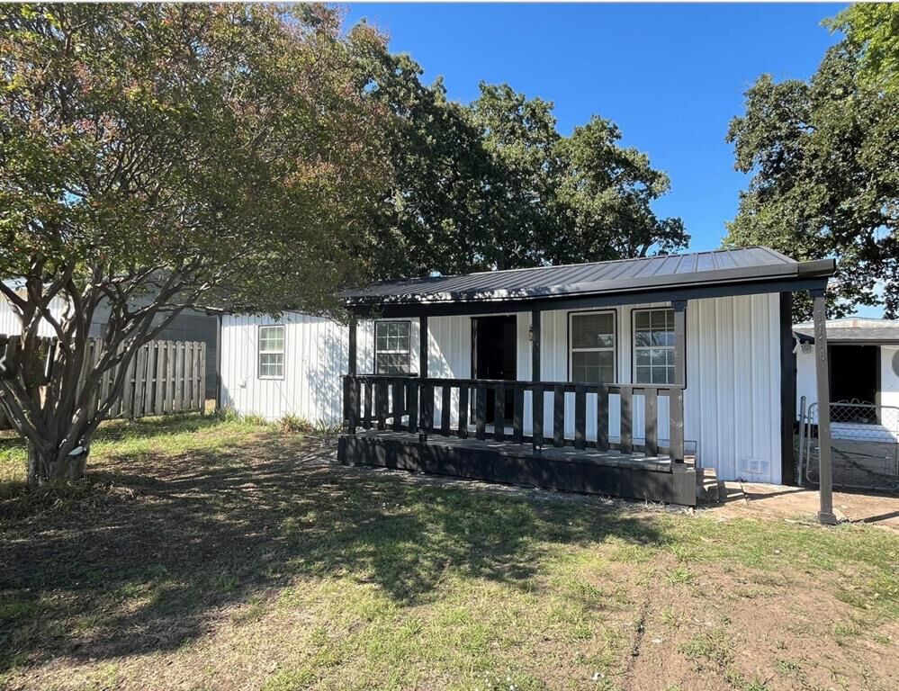 Property Photo:  1116 State Highway 276  TX 75474 