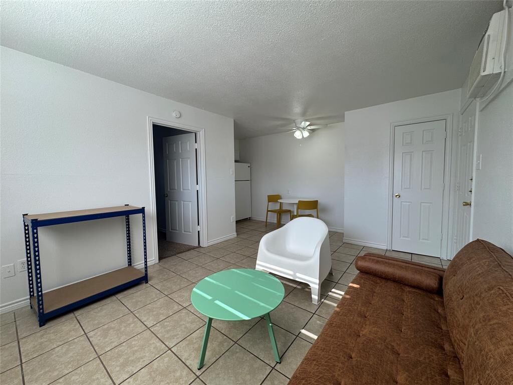 Property Photo:  1415 Sewell Street 2  TX 79605 