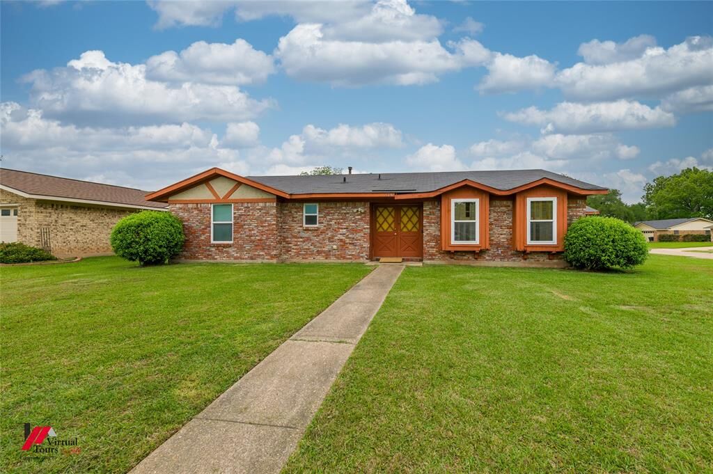 Property Photo:  518 Yale Place  LA 71111 
