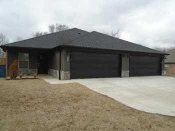 Property Photo:  505 N Collins Avenue  AR 72734 