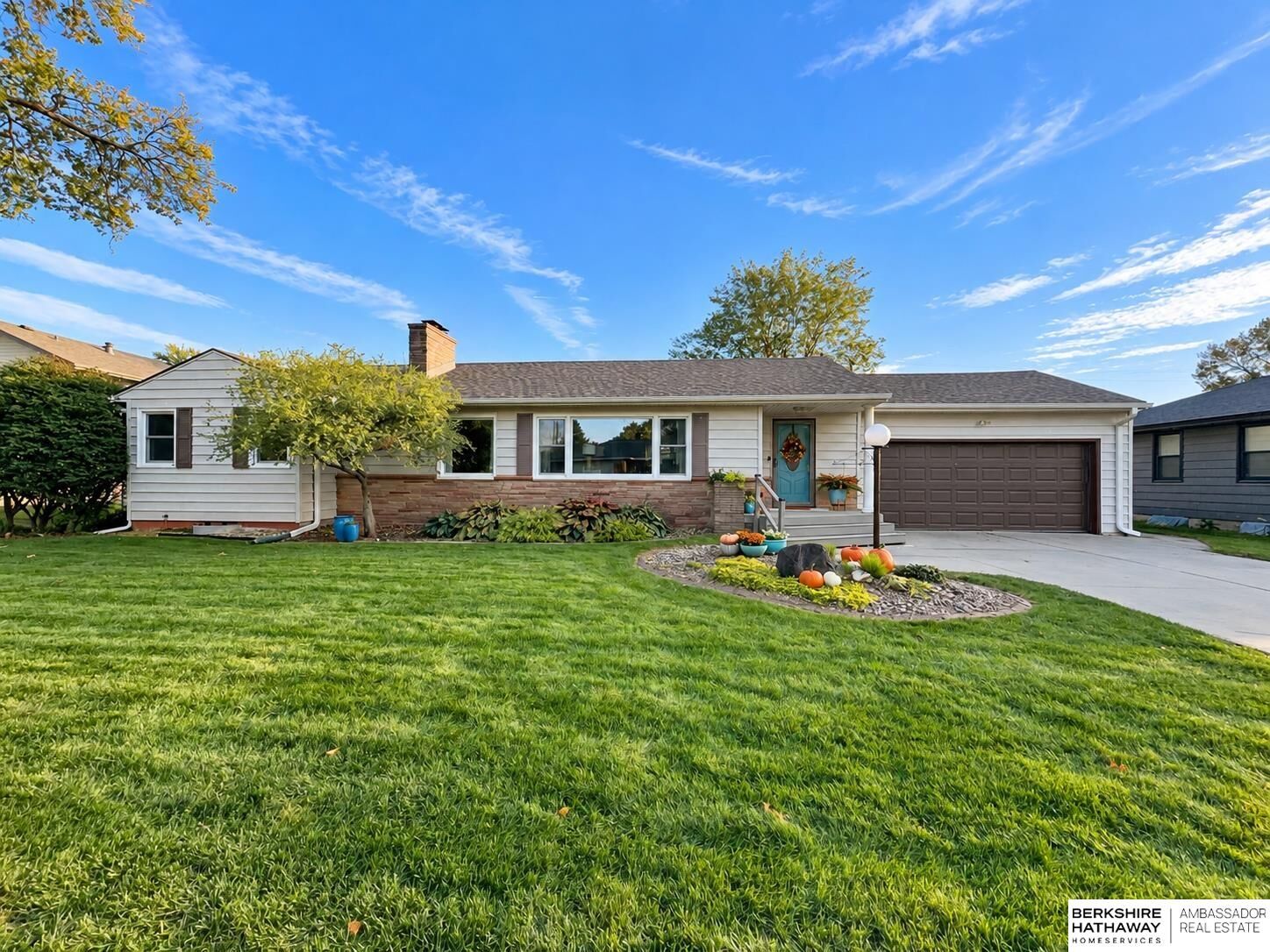 Property Photo:  1717 Phelps Avenue  NE 68025 