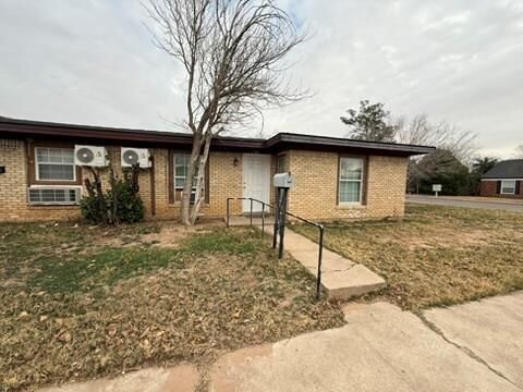 Property Photo:  1102 N Carrizo St  TX 79701 
