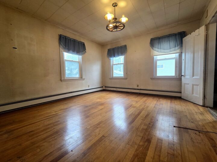Property Photo:  4 Upham St  MA 01970 
