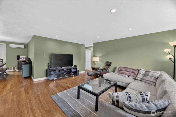 Property Photo: 8819 123rd Avenue SE WA 98056