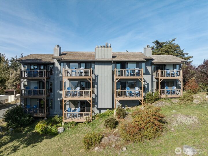Property Photo:  67  Main Street 105  WA 98245 