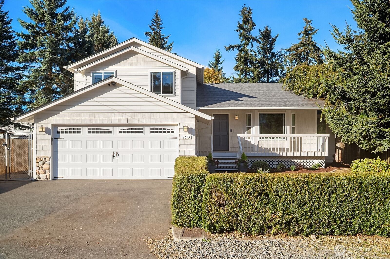 Property Photo:  8623  242nd Street SW  WA 98026 