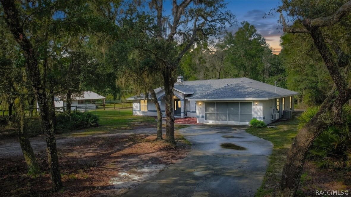 Property Photo:  3380 S Clover Park Terrace  FL 34450 